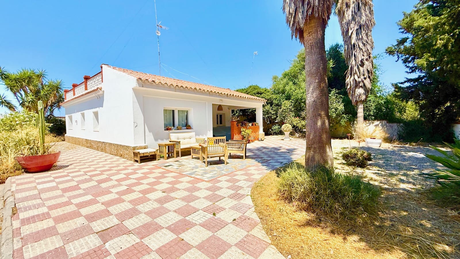 3 bedroom Villa for sale in Medina-Sidonia with pool garage - € 319,950 (Ref: 9177794)