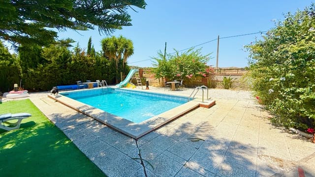 3 bedroom Villa for sale in Medina-Sidonia with pool garage - € 334,000 (Ref: 9177794)
