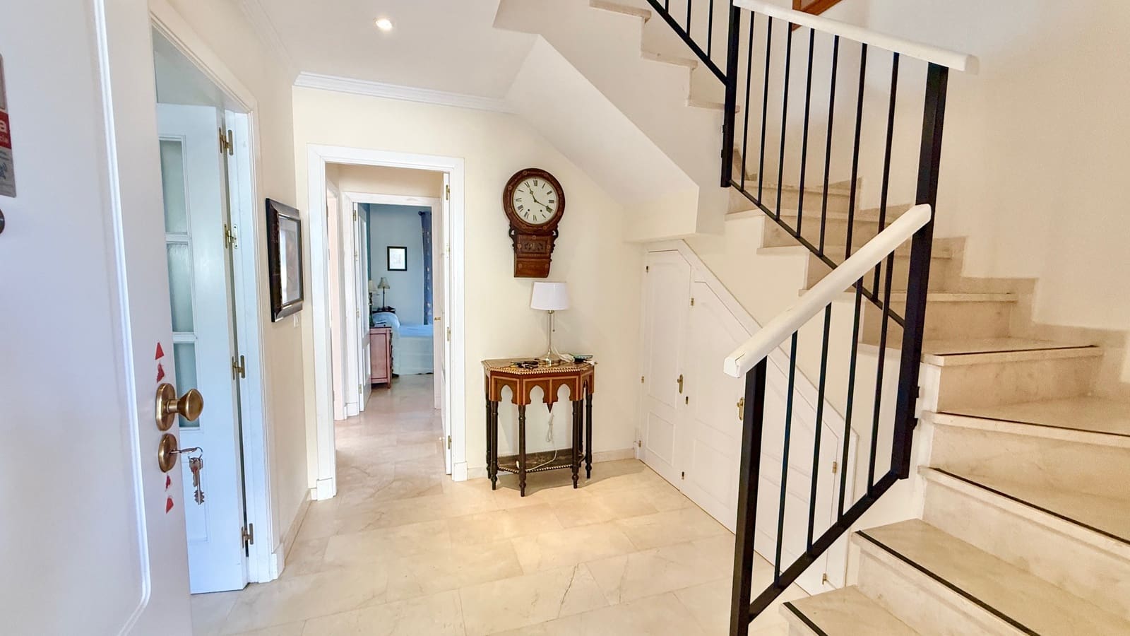 4 bedroom Villa for sale in Chiclana de la Frontera with pool garage - € 525,000 (Ref: 9523277)