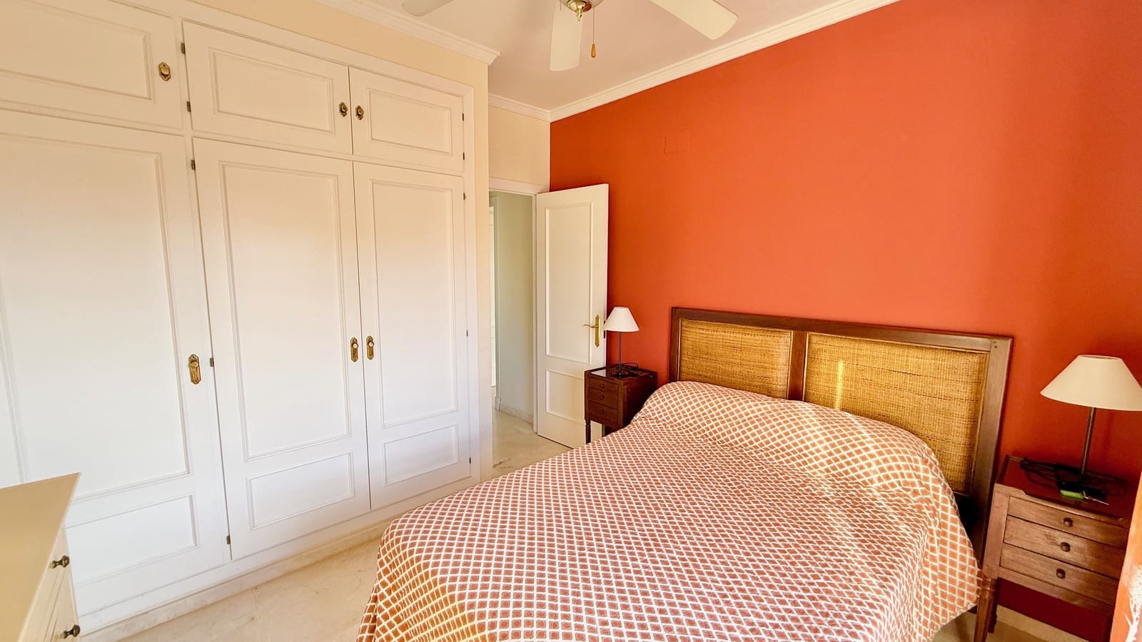 4 bedroom Villa for sale in Chiclana de la Frontera with pool garage - € 525,000 (Ref: 9523277)