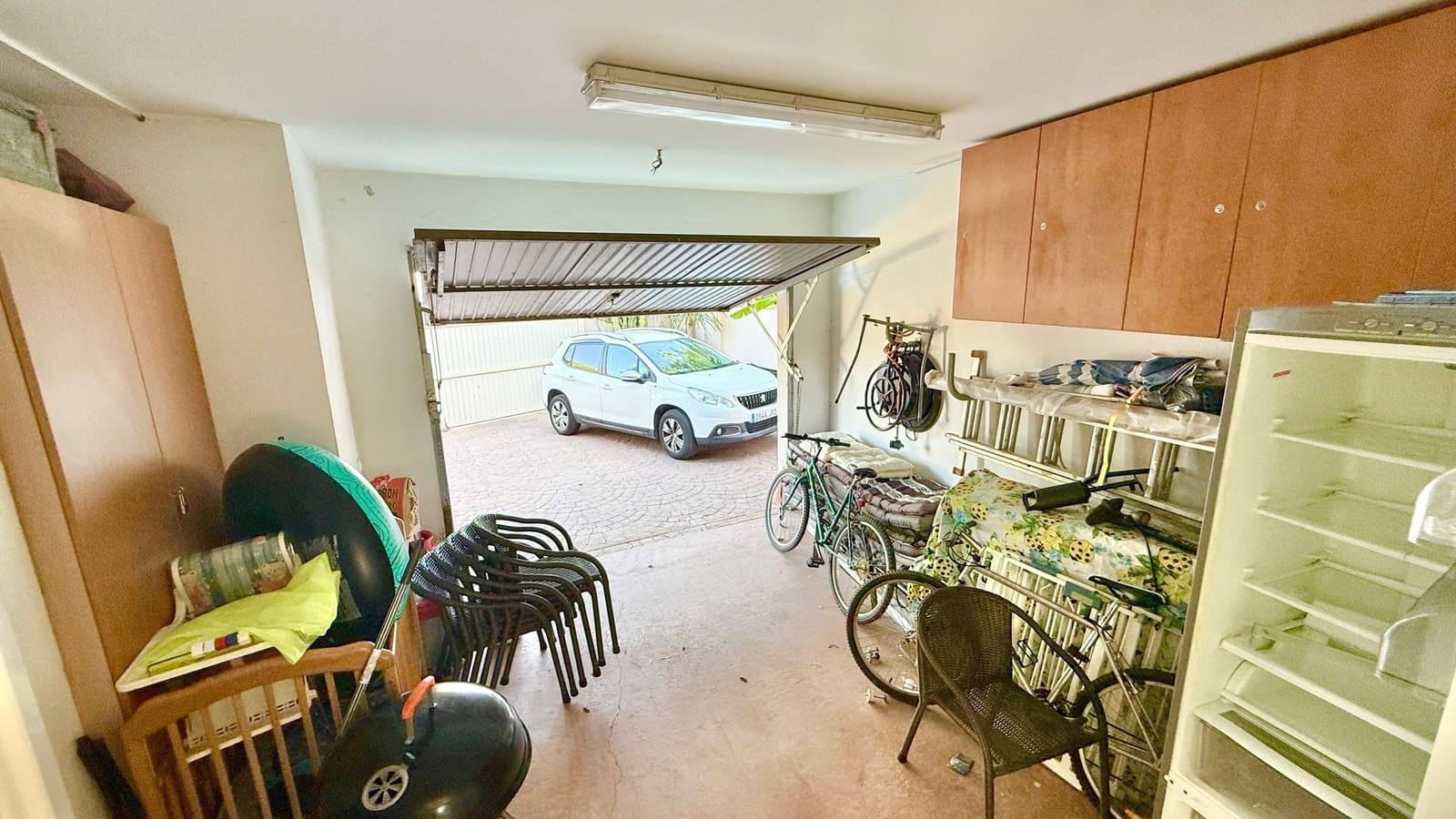 4 bedroom Villa for sale in Chiclana de la Frontera with pool garage - € 525,000 (Ref: 9523277)