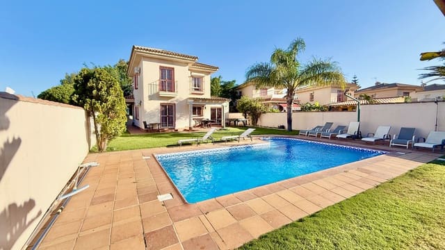 4 bedroom Villa for sale in Chiclana de la Frontera with pool garage - € 525,000 (Ref: 9523277)