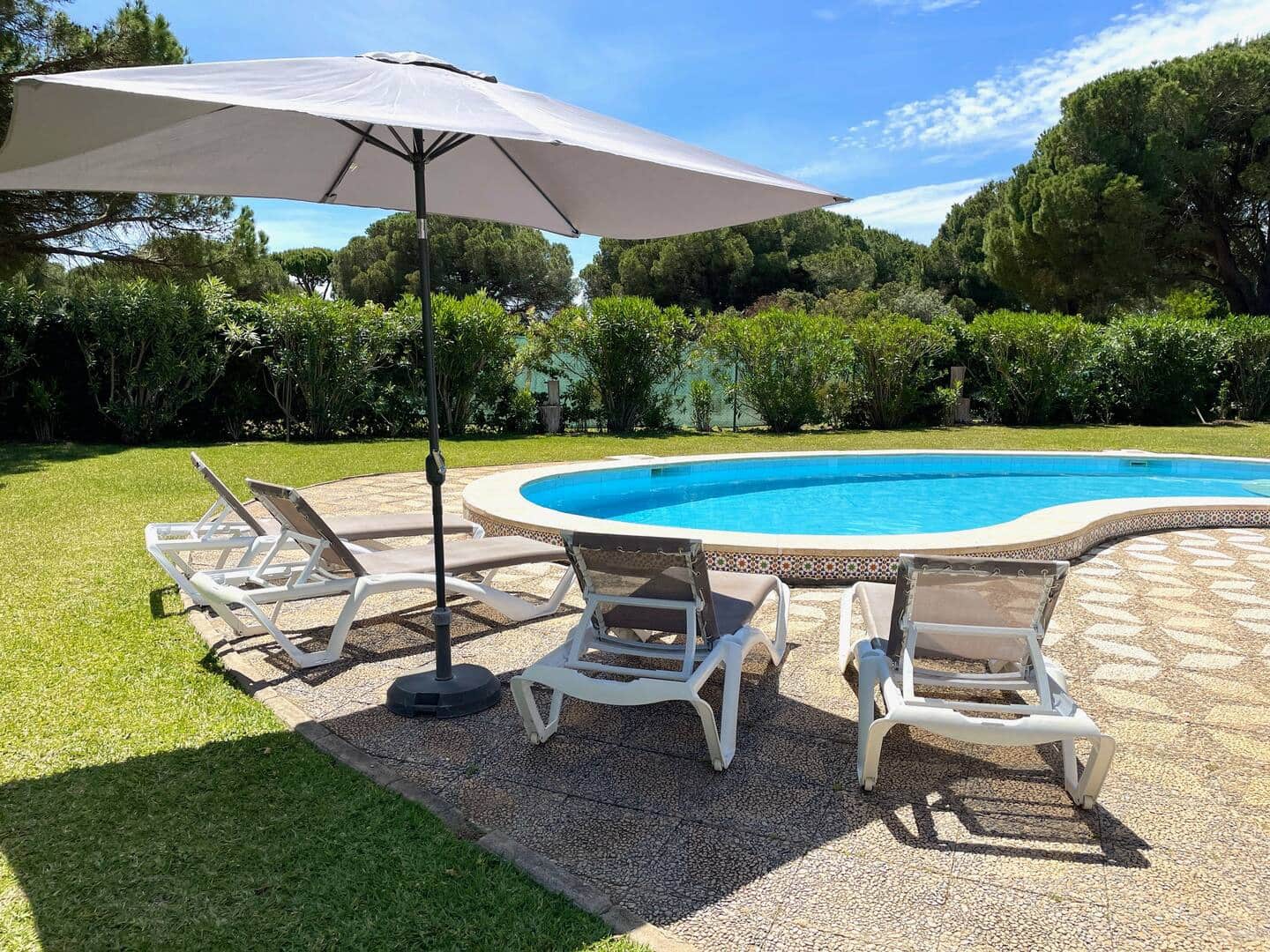 3 chambre Villa/Maison à vendre à Chiclana de la Frontera avec piscine garage - 639 000 € (Ref: 9590335)