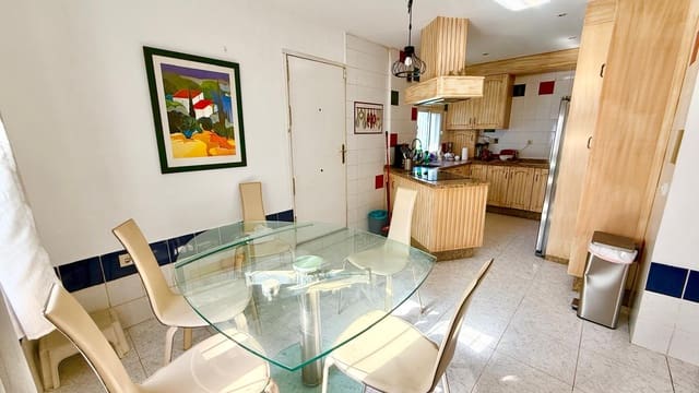 4 soveværelse Villa til salg i Chiclana de la Frontera med swimmingpool garage - € 375.000 (Ref: 9819652)