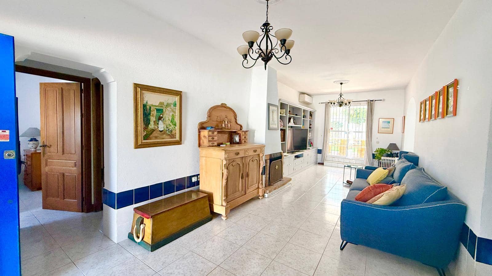 4 soveværelse Villa til salg i Chiclana de la Frontera med swimmingpool garage - € 375.000 (Ref: 9819652)
