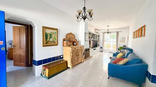 4 soveværelse Villa til salg i Chiclana de la Frontera med swimmingpool garage - € 375.000 (Ref: 9819652)