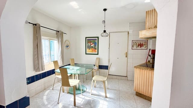 4 soveværelse Villa til salg i Chiclana de la Frontera med swimmingpool garage - € 375.000 (Ref: 9819652)