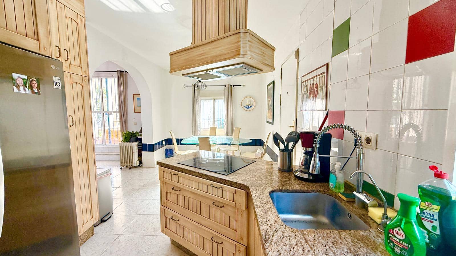 4 soveværelse Villa til salg i Chiclana de la Frontera med swimmingpool garage - € 375.000 (Ref: 9819652)