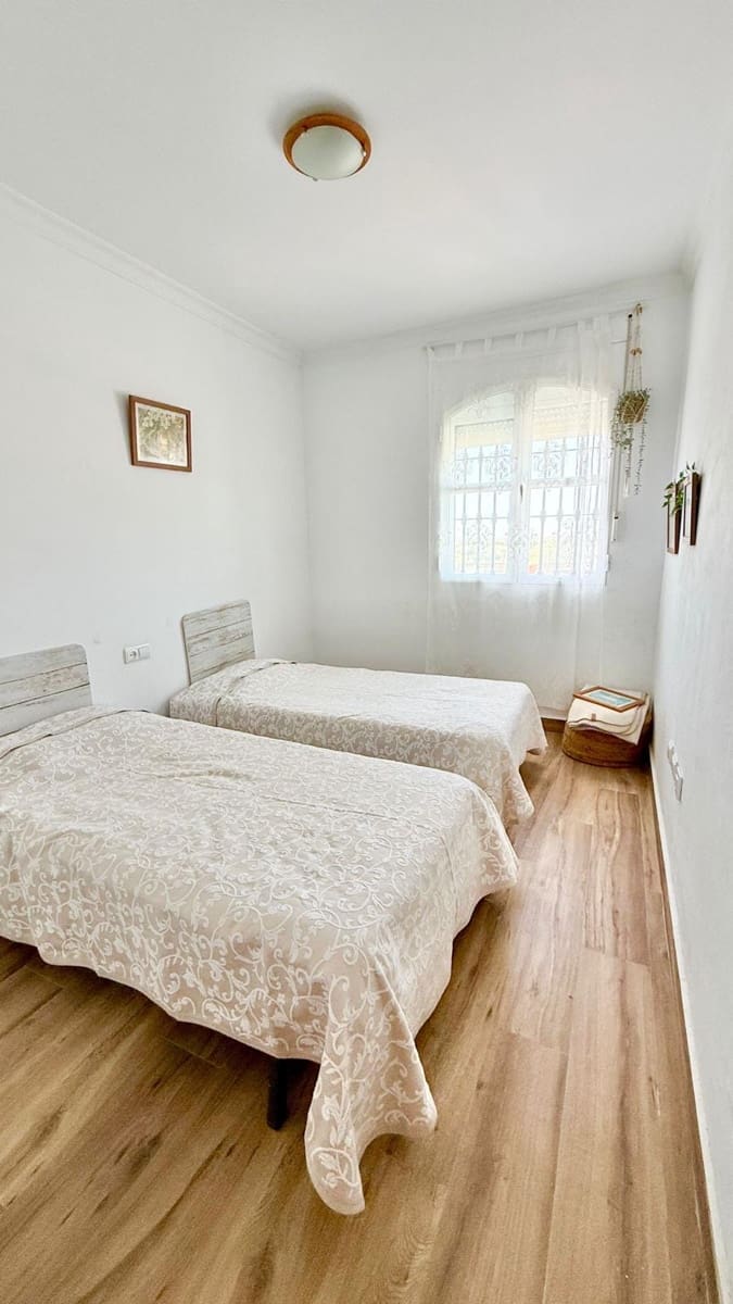 5 soverom Villa til salgs i Chiclana de la Frontera med svømmebasseng - € 790 000 (Ref: 9977678)