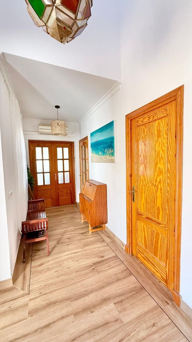 5 soverom Villa til salgs i Chiclana de la Frontera med svømmebasseng - € 790 000 (Ref: 9977678)