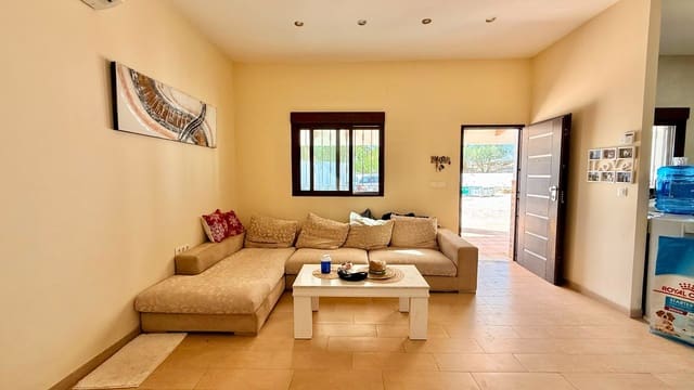 4 sovrum Villa att hyra i Albox - 700 € (Ref: 10008375)