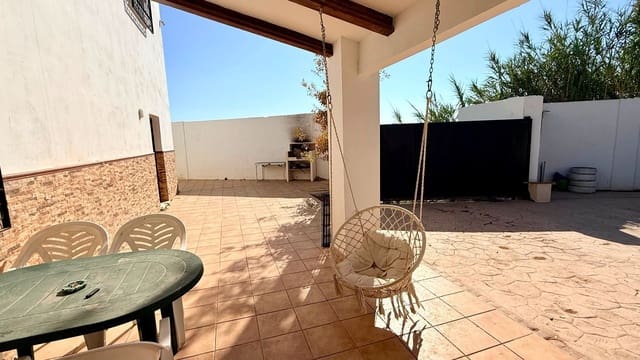4 sovrum Villa att hyra i Albox - 700 € (Ref: 10008375)