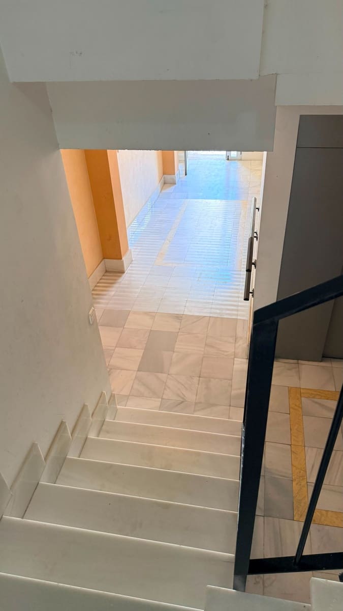 2 slaapkamer Flat te huur in Albox - € 650 (Ref: 10015099)