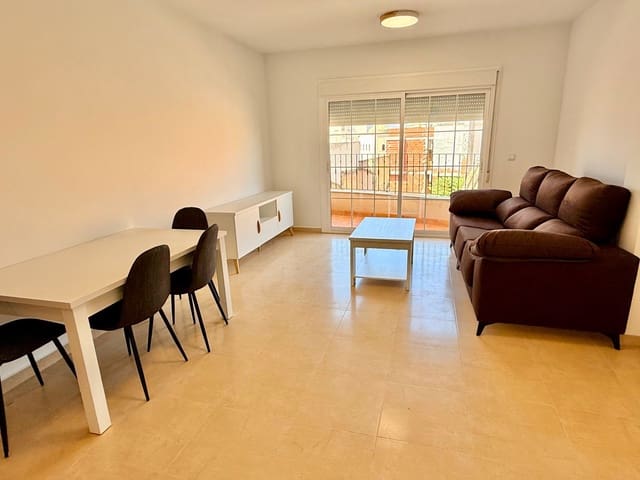 2 slaapkamer Flat te huur in Albox - € 650 (Ref: 10015099)