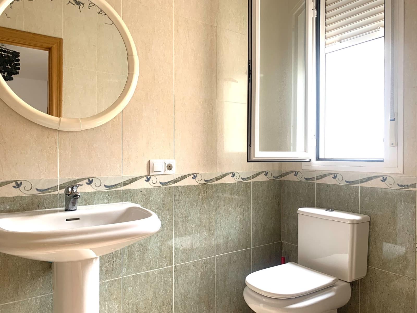 Maison de Ville de 5 chambres à louer à Albox - 650 € (Ref: 10020279)