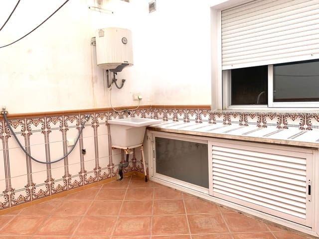 5 makuuhuone Omakotitalo vuokrattavana paikassa Albox - 650 € (Ref: 10020279)