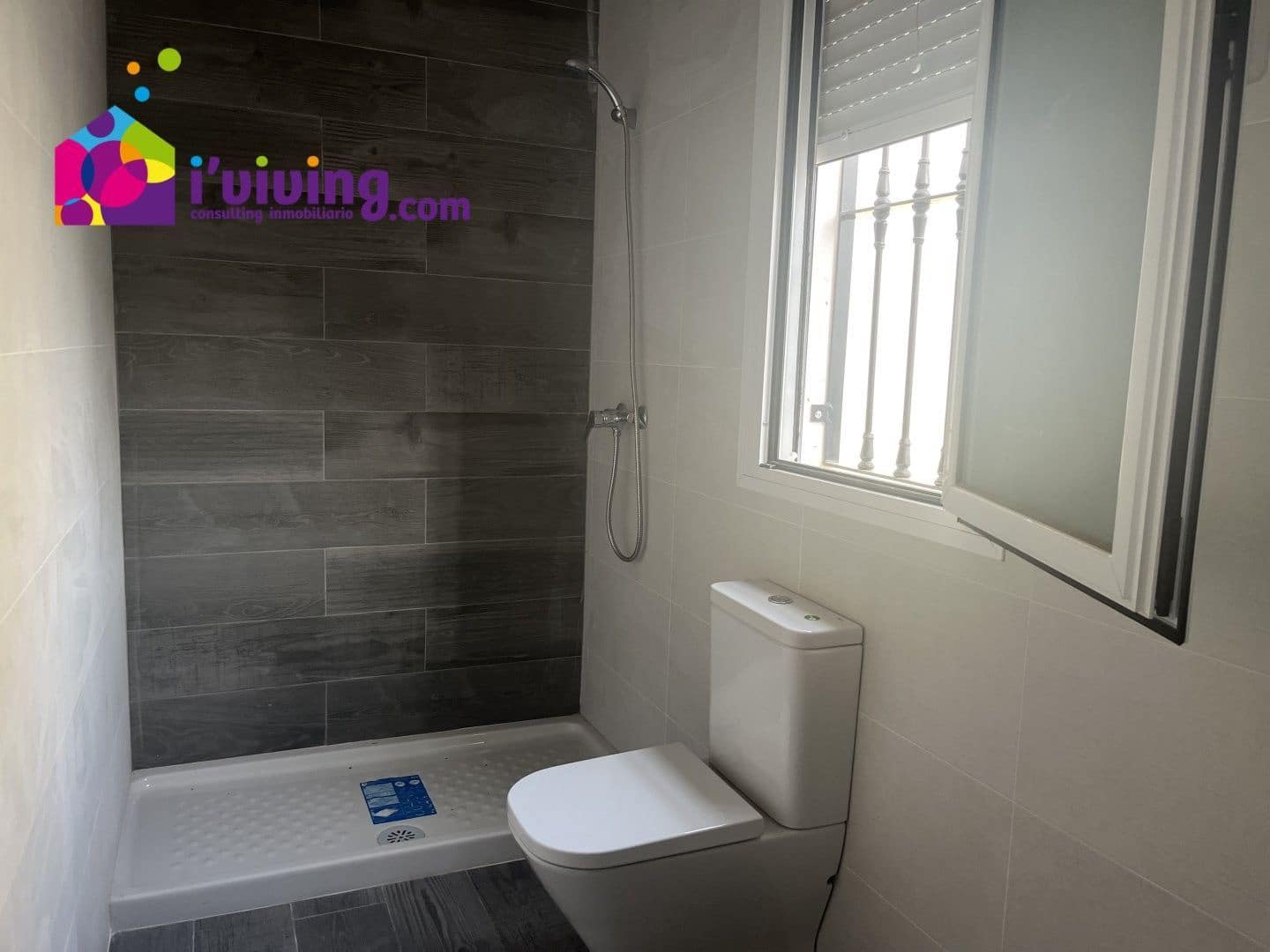 3 camera da letto Villa da affittare in Llanos de los Olleres - 550 € (Rif: 10022055)