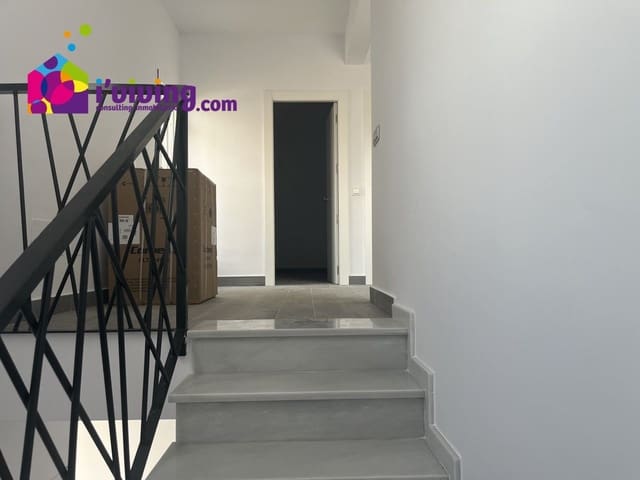 3 soveværelse Villa til leje i Llanos de los Olleres, Albox - € 550 (Ref: 10022055)