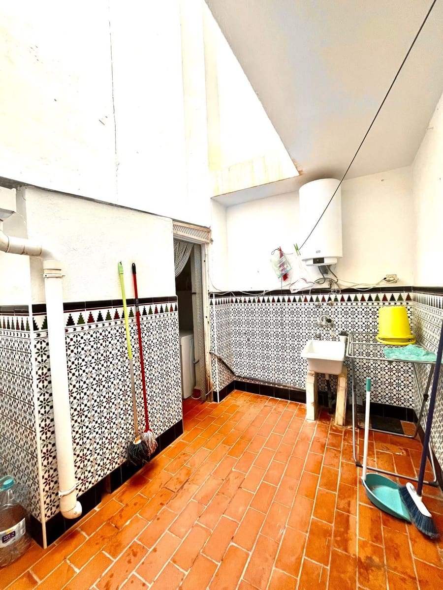 4 bedroom Flat for sale in Albox - € 107,000 (Ref: 10037029)