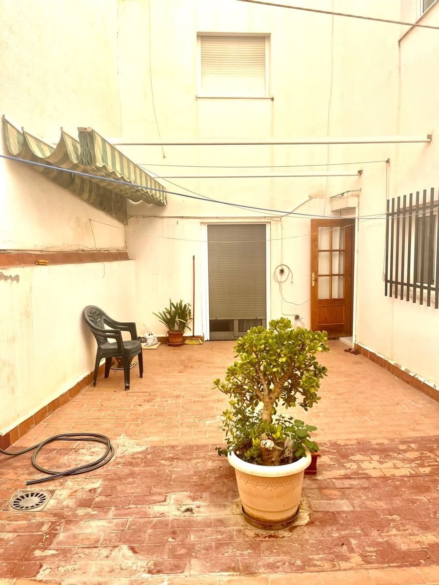 4 bedroom Flat for sale in Albox - € 107,000 (Ref: 10037029)