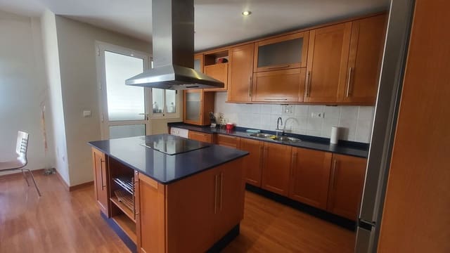 Appartement de 3 chambres à louer à Albox - 500 € (Ref: 10037031)