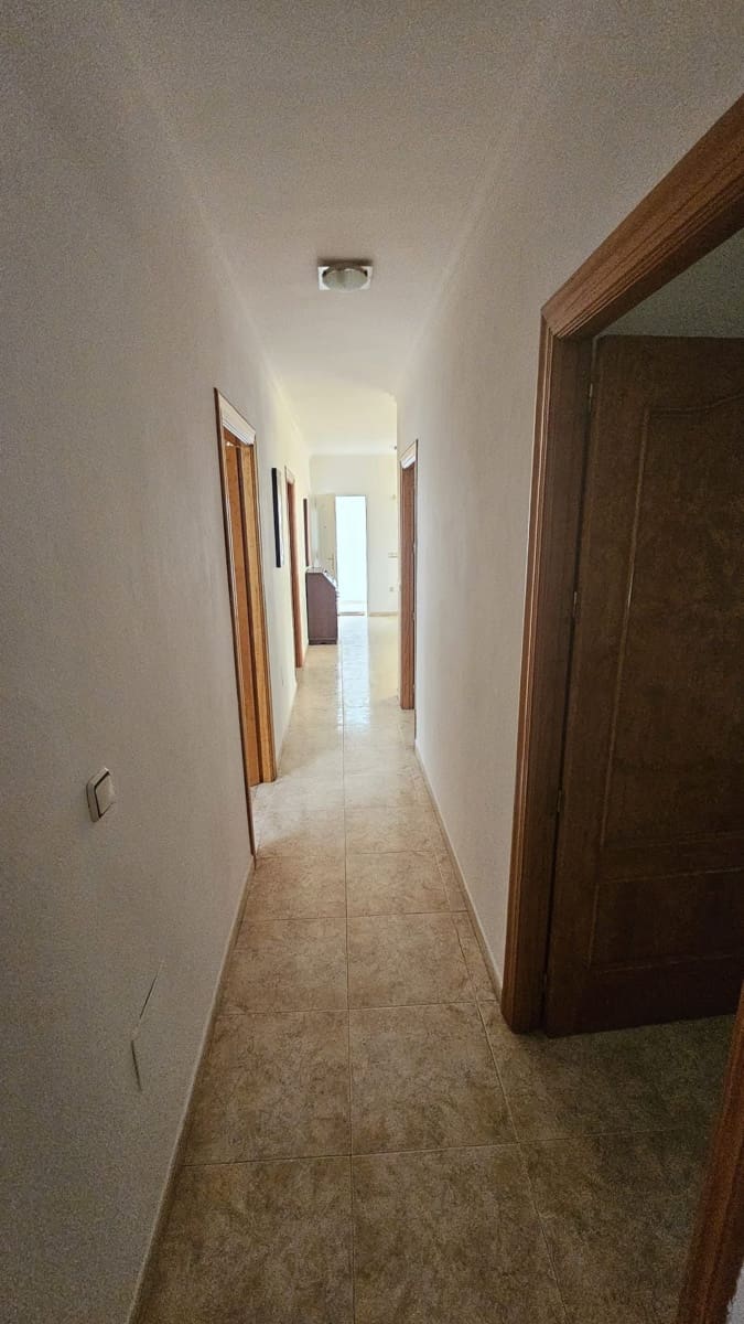 Piso de 3 habitaciones en Fines en alquiler - 550 € (Ref: 10048825)