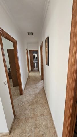 Piso de 3 habitaciones en Fines en alquiler - 550 € (Ref: 10048825)