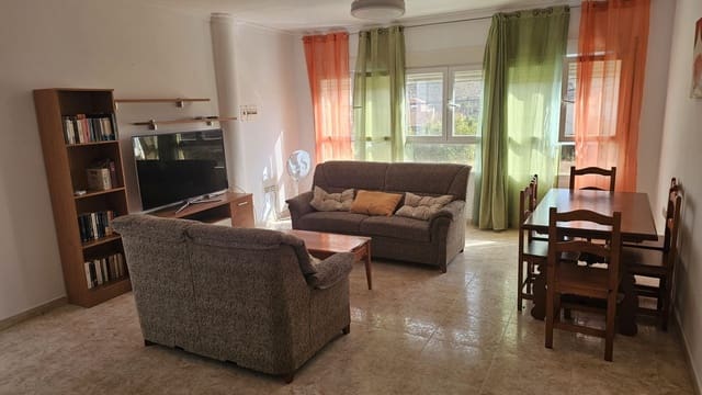 Piso de 3 habitaciones en Fines en alquiler - 550 € (Ref: 10048825)