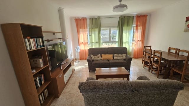 Piso de 3 habitaciones en Fines en alquiler - 550 € (Ref: 10048825)