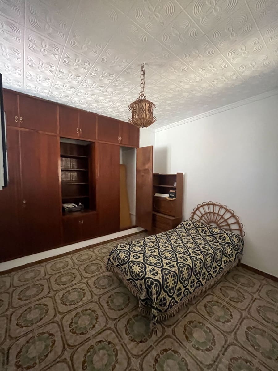 4 slaapkamer Flat te koop in Albox - € 75.000 (Ref: 10075376)