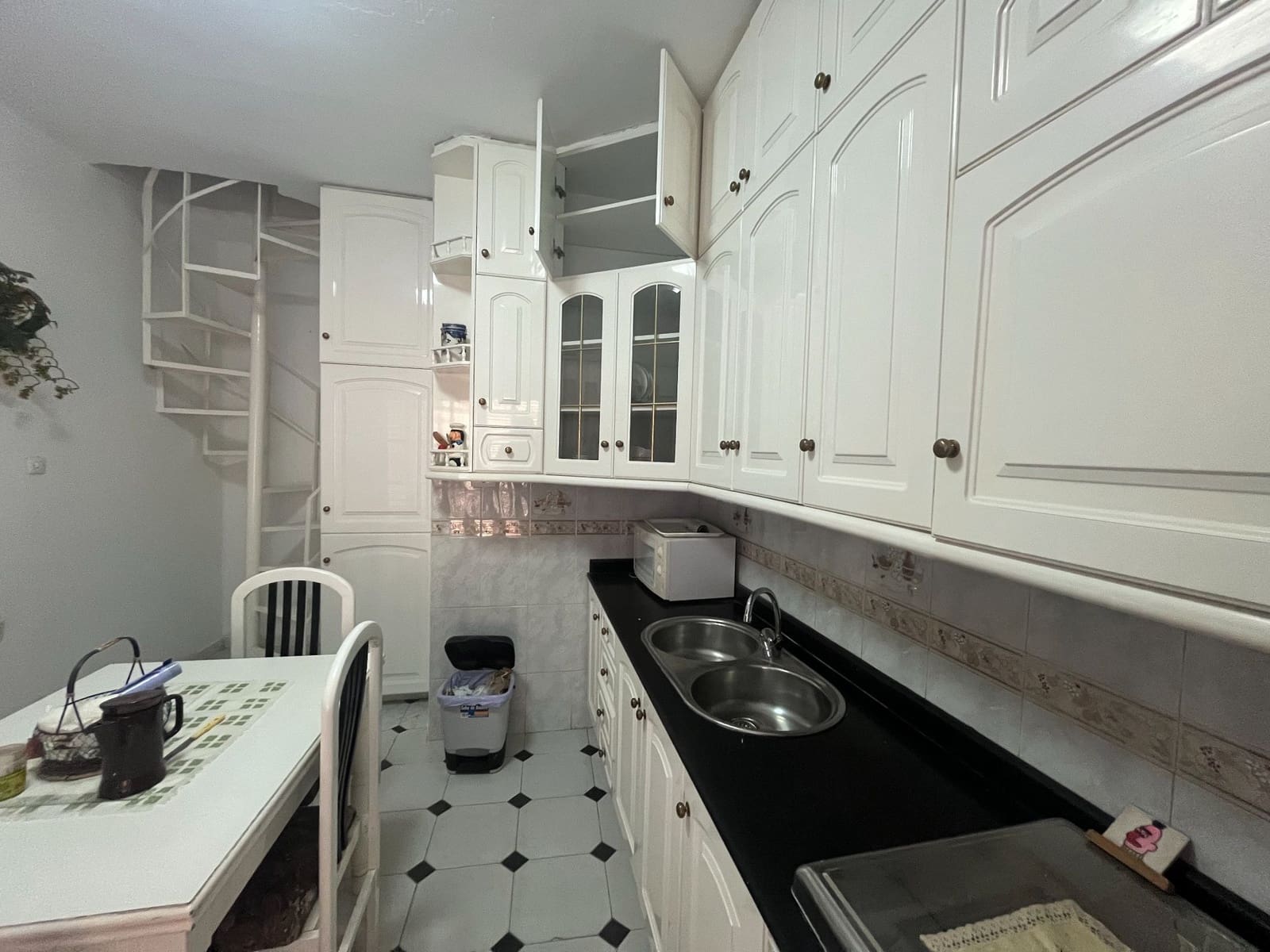 4 slaapkamer Flat te koop in Albox - € 75.000 (Ref: 10075376)