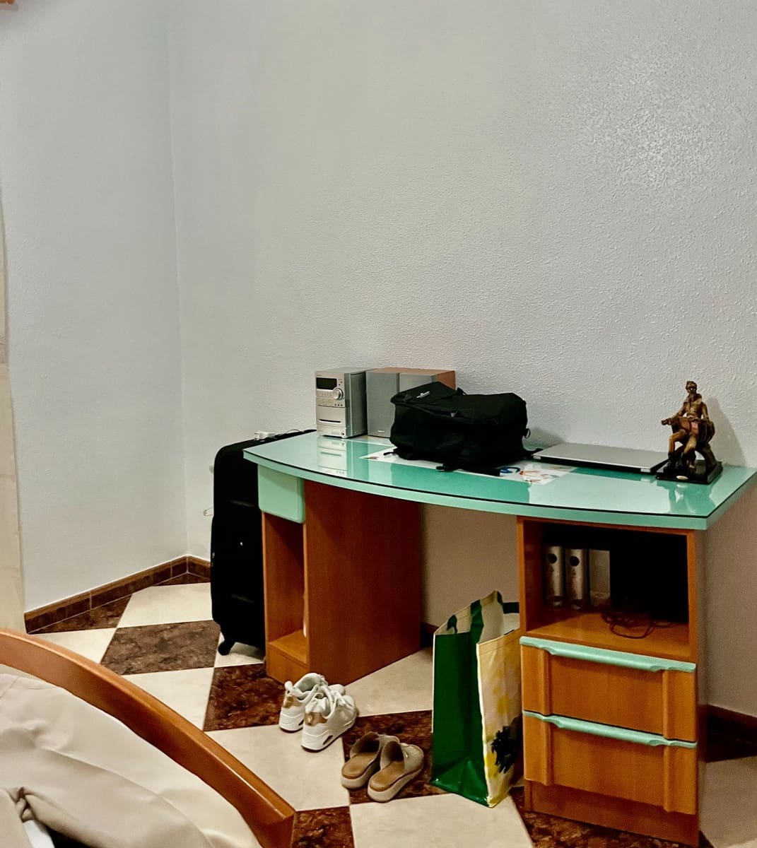 4 bedroom Flat for rent in Albox - € 700 (Ref: 10108953)