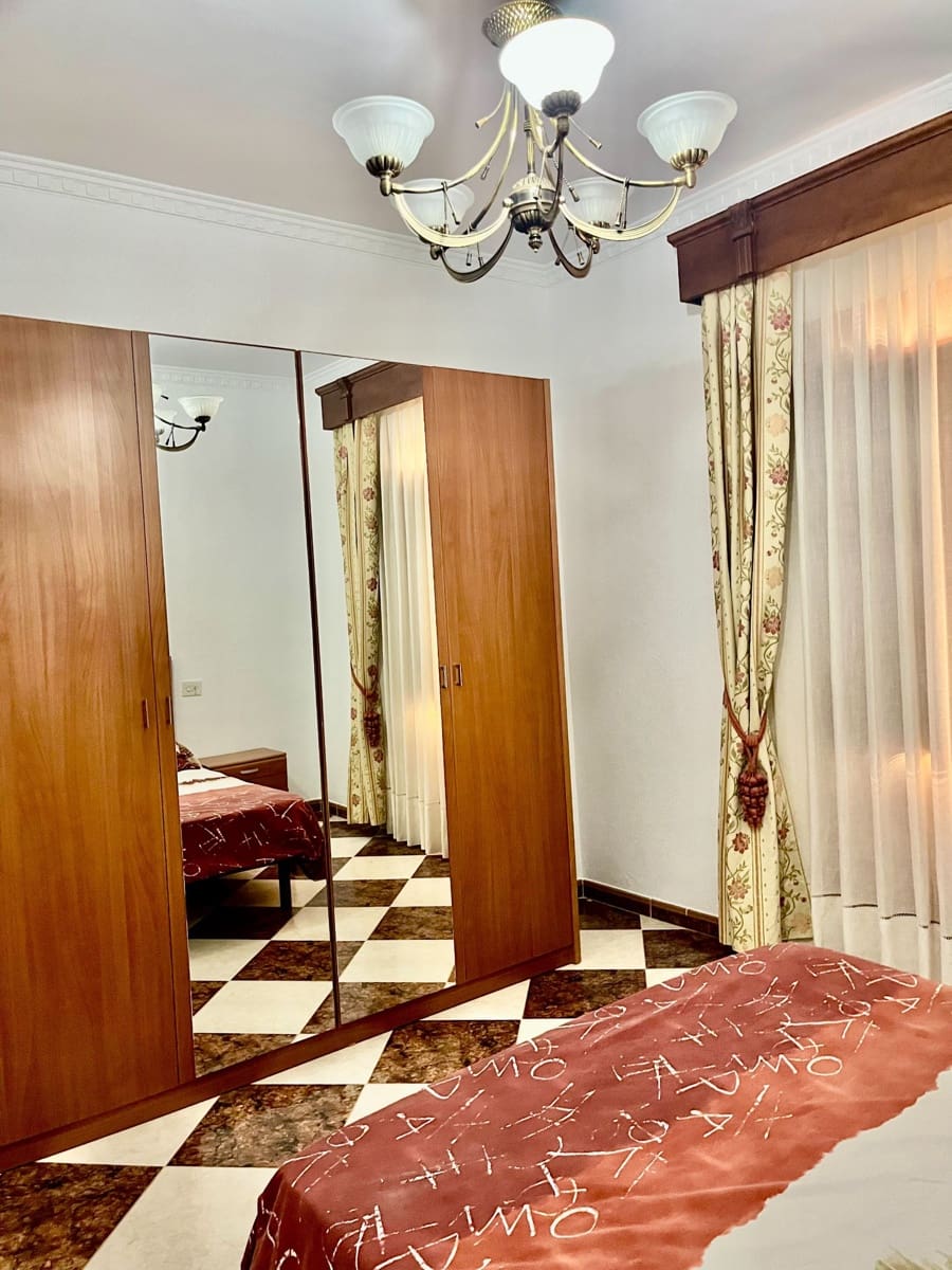 4 bedroom Flat for rent in Albox - € 700 (Ref: 10108953)