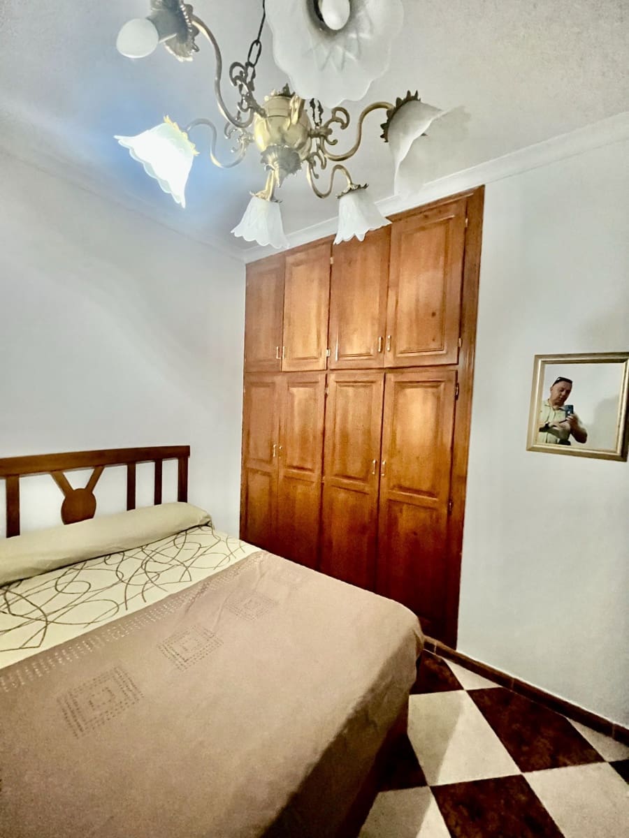 4 bedroom Flat for rent in Albox - € 700 (Ref: 10108953)