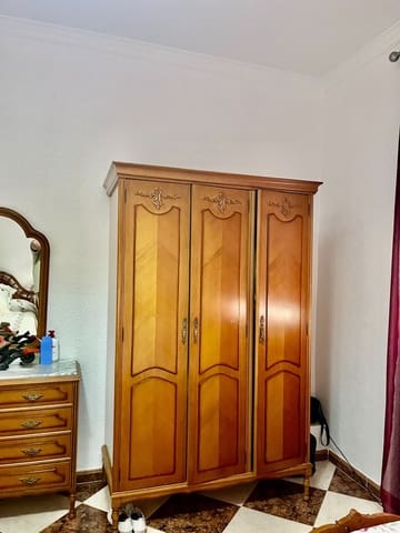 4 slaapkamer Flat te huur in Albox - € 700 (Ref: 10108953)