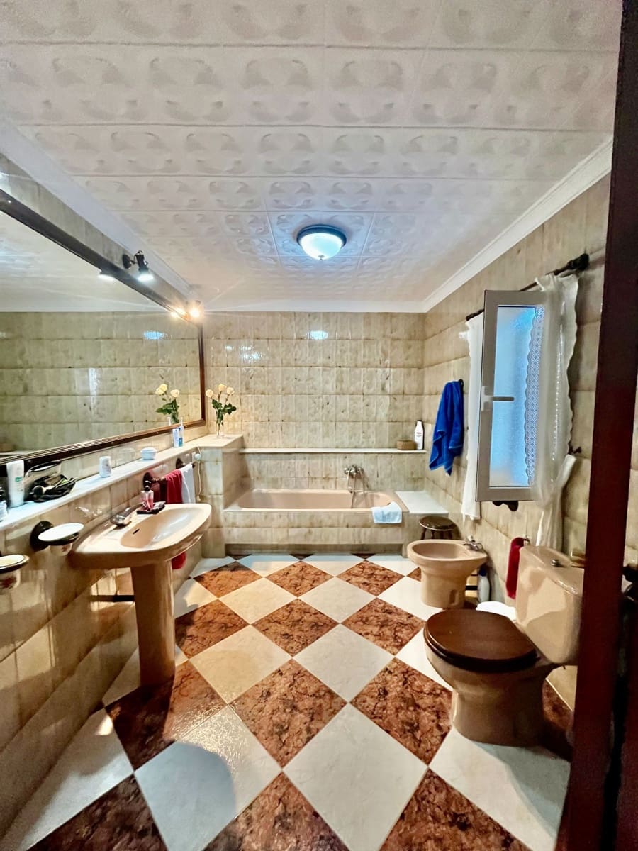 4 bedroom Flat for rent in Albox - € 700 (Ref: 10108953)