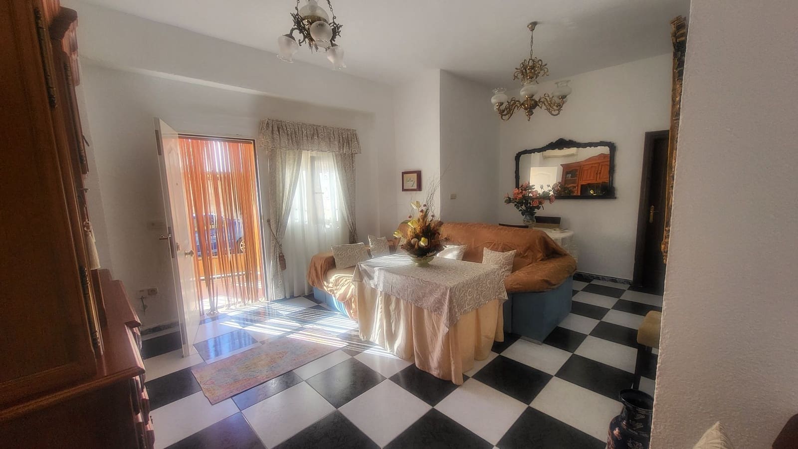 2 bedroom Apartment for rent in Albox - € 600 (Ref: 10108954)