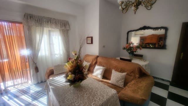 Apartamento de 2 habitaciones en Albox en alquiler - 600 € (Ref: 10108954)