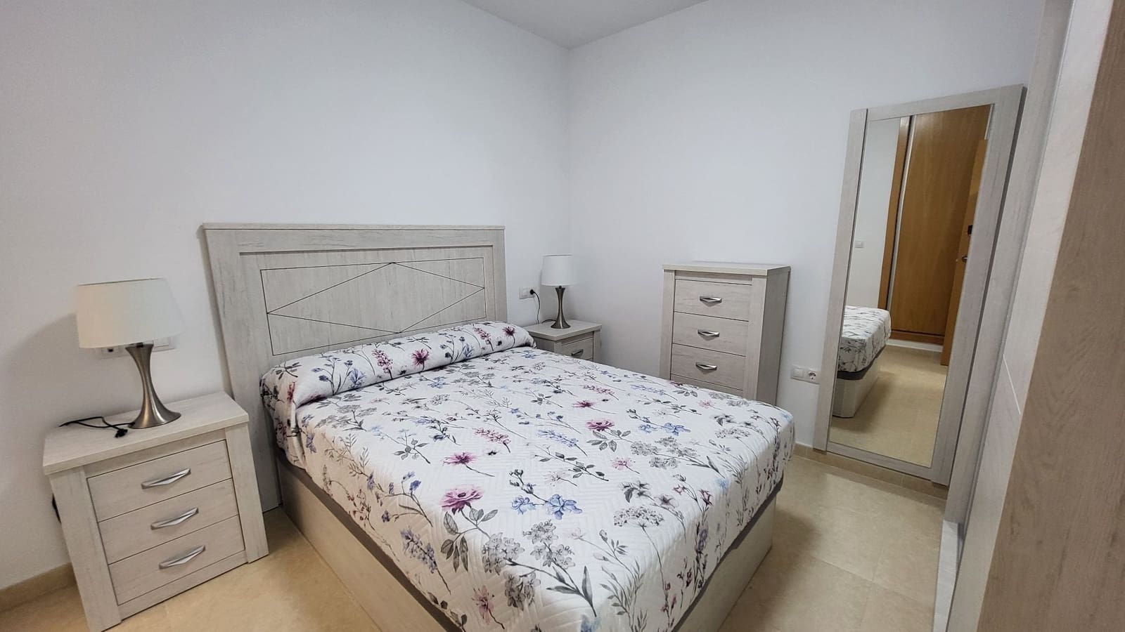 2 bedroom Flat for rent in Albox with garage - € 500 (Ref: 10108955)