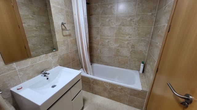 Piso de 2 habitaciones en Albox en alquiler con garaje - 500 € (Ref: 10108955)