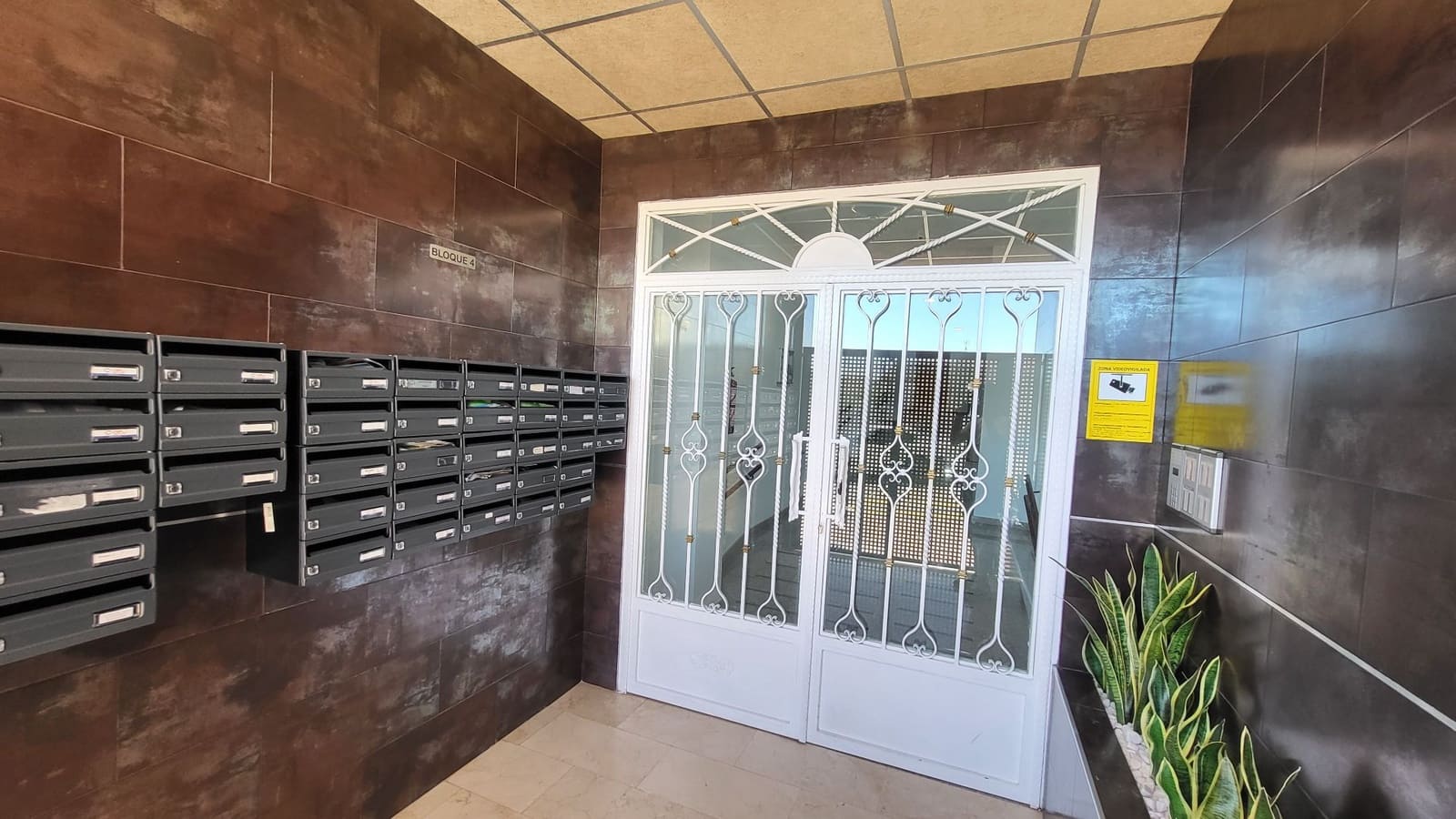 2 bedroom Flat for rent in Albox with garage - € 500 (Ref: 10108955)