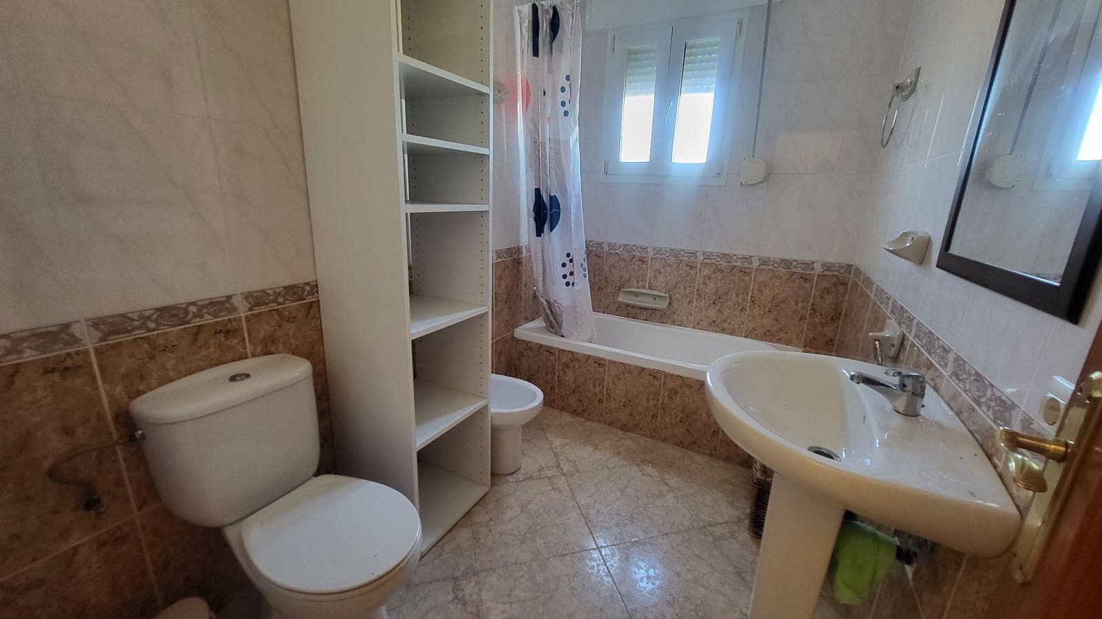 Appartement de 4 chambres à louer à Albox - 550 € (Ref: 10115405)
