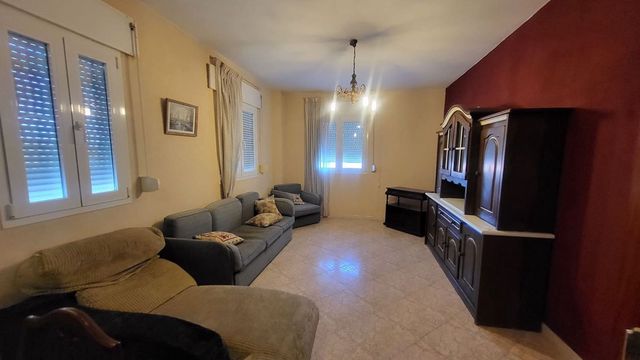 4 sovrum Lägenhet att hyra i Albox - 550 € (Ref: 10115405)