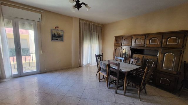 4 sovrum Lägenhet att hyra i Albox - 550 € (Ref: 10115406)