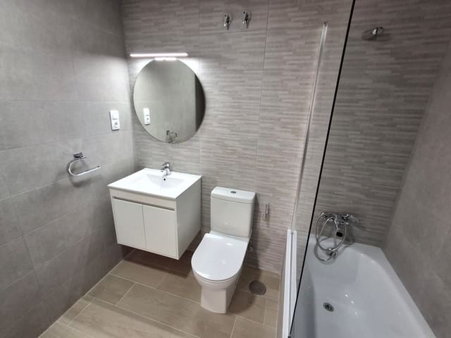 3 sovrum Lägenhet att hyra i Huércal-Overa - 650 € (Ref: 10141712)