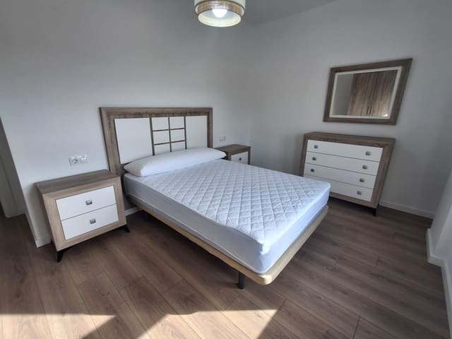 3 sovrum Lägenhet att hyra i Huércal-Overa - 650 € (Ref: 10141712)