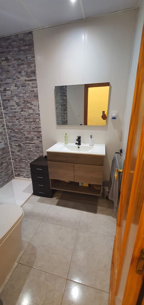 3 bedroom Flat for rent in Macael - € 550 (Ref: 10159096)