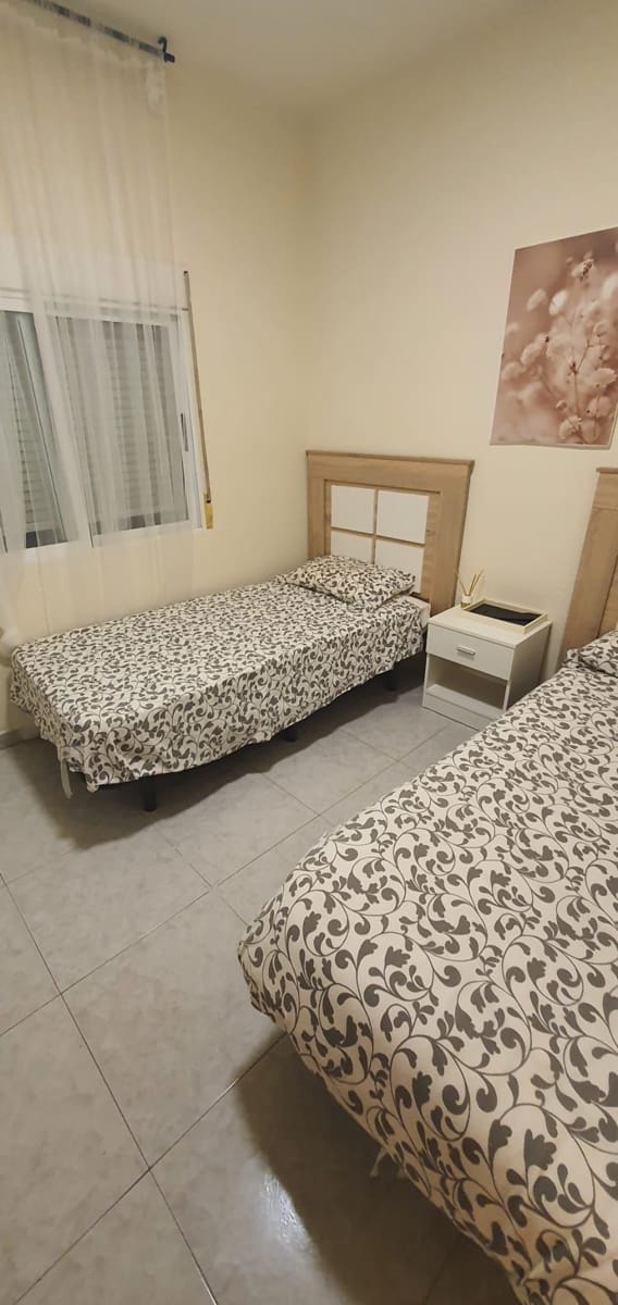 3 bedroom Flat for rent in Macael - € 550 (Ref: 10159096)