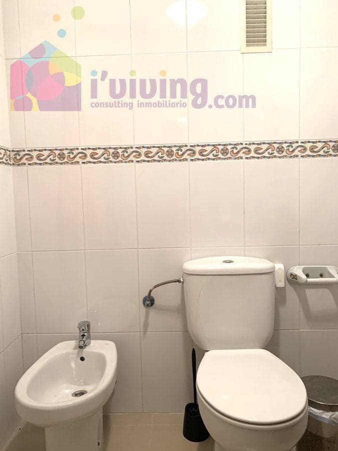 4 soveværelse Lejlighed til salg i Almeria by med garage - € 249.900 (Ref: 7177438)