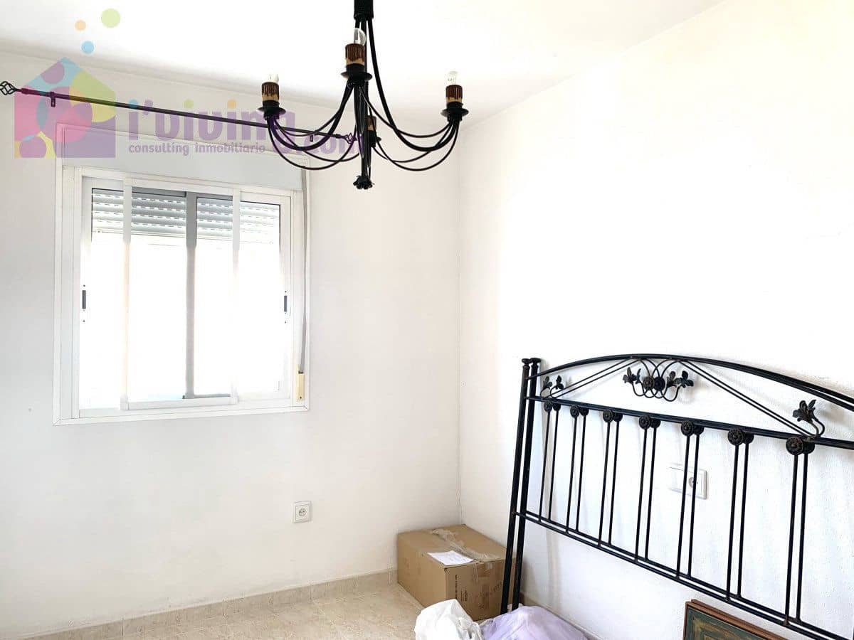 4 soveværelse Lejlighed til salg i Almeria by med garage - € 249.900 (Ref: 7177438)